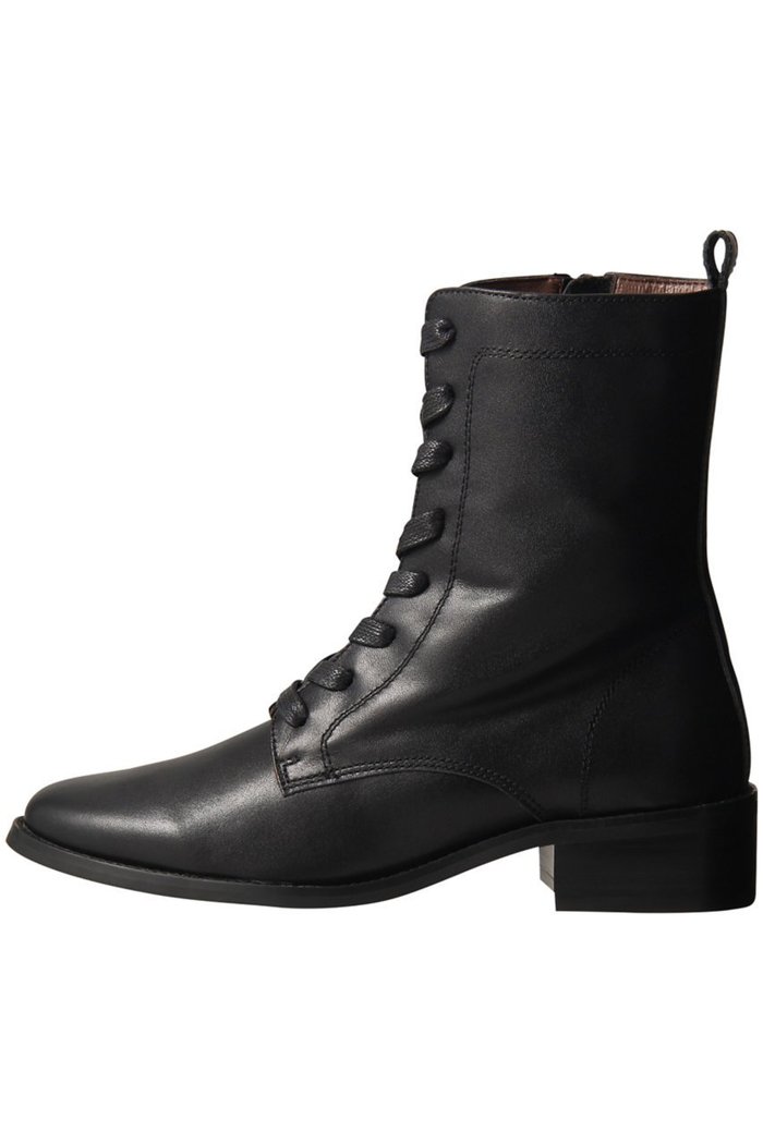 【エスメラルダ/Esmeralda】の【MIO NOTIS】フラットレースアップブーツ インテリア・キッズ・メンズ・レディースファッション・服の通販 founy(ファニー) https://founy.com/ ファッション Fashion レディースファッション Fashion for Women ショート Short, Short Length シンプル Simple, Minimal フェミニン Feminine, Girly 旅行 Travel |ID: prp329100000012584 ipo3291000000032773947