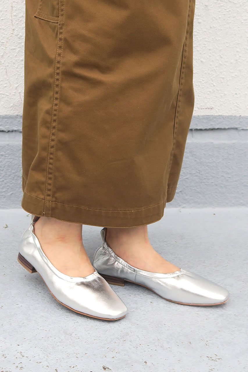 【エスメラルダ/Esmeralda】の【mio notis】ギャザースクエアパンプス 人気、トレンドファッション・服の通販 founy(ファニー) 　ファッション　Fashion　レディースファッション　Fashion for Women　ギャザー　Gathered, Ruffled　フィット　Fit, Slim Fit　フェミニン　Feminine, Girly　フラット　Flat, Flat Shoes　フレア　Flare, Flared　リラックス　Relax, Relaxed Fit　other-6|ID: prp329100000012629 ipo3291000000036683282