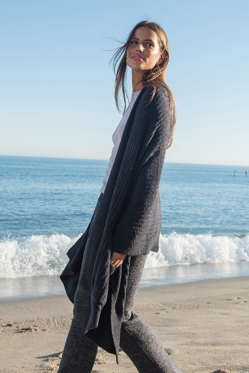 【ベアフット ドリームズ/BAREFOOT DREAMS】のコージーシックライトショール 人気、トレンドファッション・服の通販 founy(ファニー) 　ファッション　Fashion　レディースファッション　WOMEN　ストール　Scarves　マフラー　Mufflers　ショール　Shawl　ストール　Stall　トラベル　Travel　ブランケット　Blanket　マフラー　Scarf　定番　Standard　other-5|ID: prp329100000015475 ipo3291000000031437773