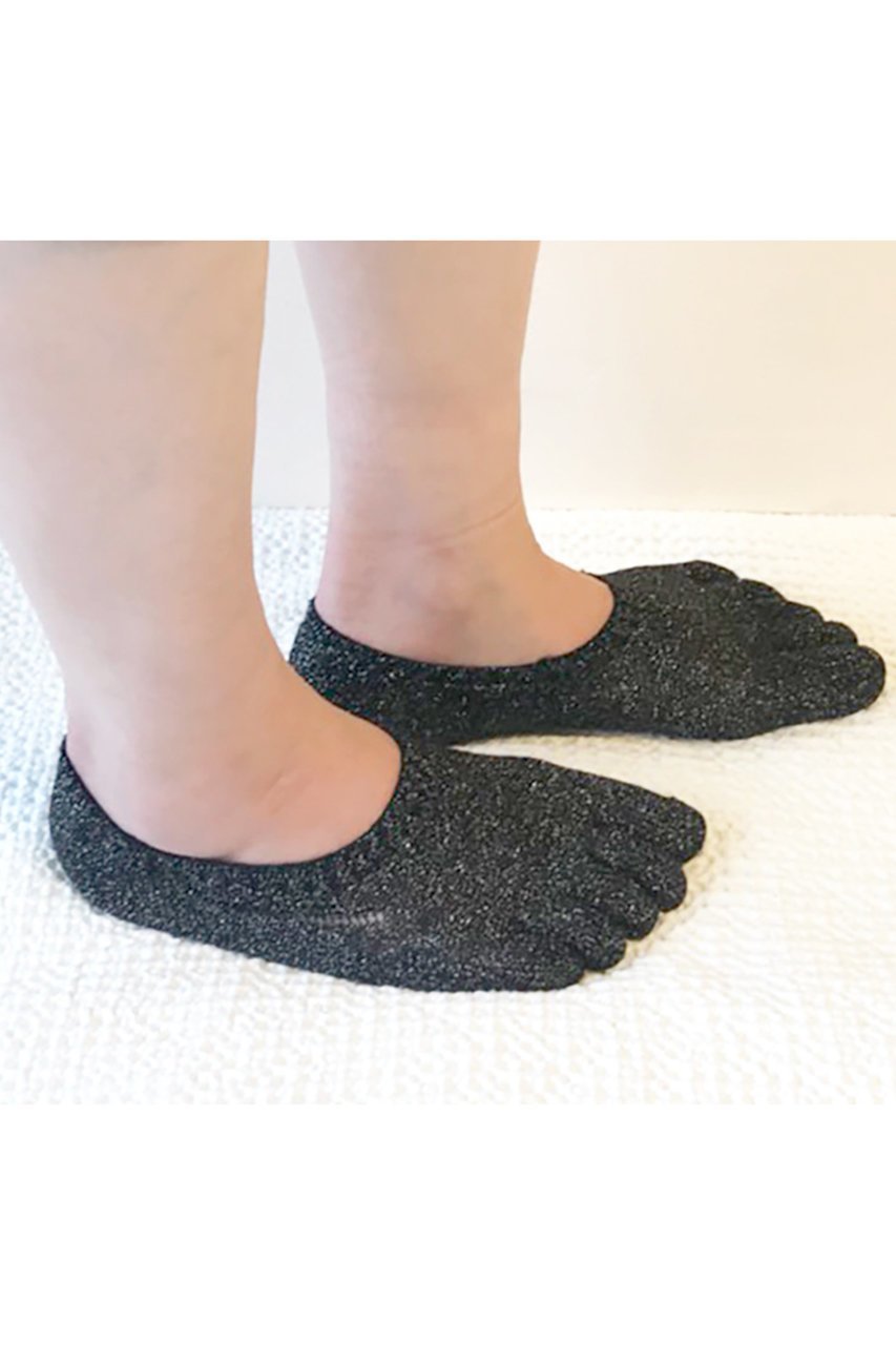 【ダブルアンドエフダブル/w&fw】のラメ5本指カバーソックス 人気、トレンドファッション・服の通販 founy(ファニー) ファッション Fashion レディースファッション Fashion for Women ソックス&靴下 Socks & Hosiery レッグウェア・ストッキング Legwear & Hosiery おすすめ Recommended / Our Picks シリコン Silicone, Silicone Material シルク Silk, 100% Silk スニーカー Sneakers, Trainers スポーツ Sports, Activewear ソックス Socks, Hosiery フィット Fit, Slim Fit メッシュ Mesh, Net Fabric 定番 Standard, Basic Item other-4|ID: prp329100000019551 ipo3291000000032821580