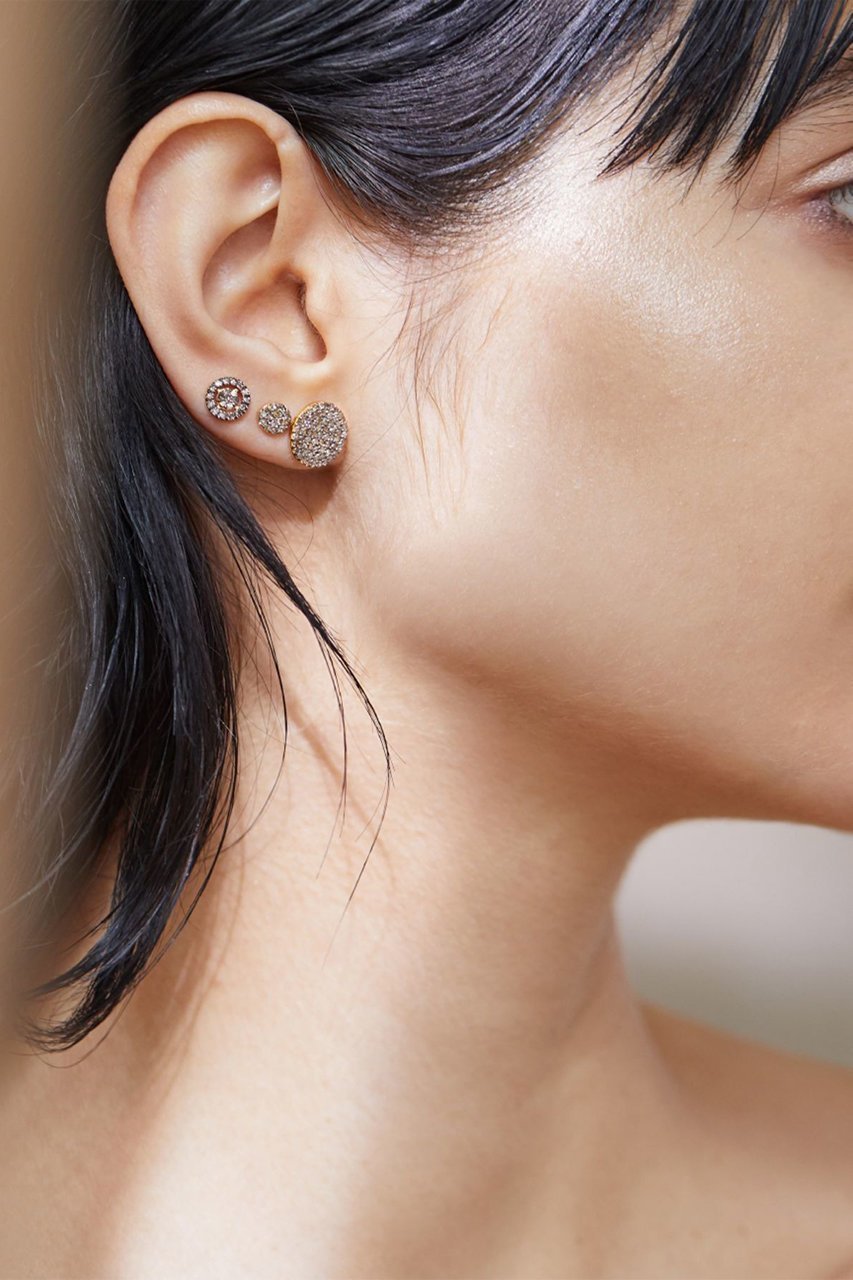 【アルティーダ ウード/ARTIDA OUD】の[glimmer] グランディスク パヴェダイヤモンド スタッド シングル ピアス 人気、トレンドファッション・服の通販 founy(ファニー) 　ファッション　Fashion　レディースファッション　Fashion for Women　ジュエリー　Jewelry　ファッションリング　Fashion Rings　イヤリング・フープ・ドロップタイプ　Hoop, Drop & Clip Earrings　イヤリング　Earrings　コーティング　Coating, Coated Finish　シルバー　Silver, Metallic Silver　ダイヤモンド　Diamond, Brilliant Cut　バランス　Balance, Style Balance　モチーフ　Motif, Design Theme　おすすめ　Recommended / Our Picks　エレガント 上品　Elegant　other-5|ID: prp329100000035023 ipo3291000000031447439