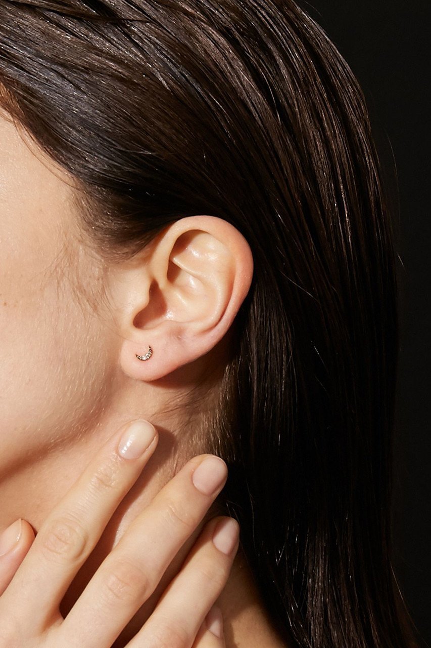 【アルティーダ ウード/ARTIDA OUD】の[glimmer] ニュームーン パヴェダイヤモンド スタッド シングルピアス 人気、トレンドファッション・服の通販 founy(ファニー) 　ファッション　Fashion　レディースファッション　Fashion for Women　ジュエリー　Jewelry　ファッションリング　Fashion Rings　イヤリング・フープ・ドロップタイプ　Hoop, Drop & Clip Earrings　イヤリング　Earrings　コンパクト　Compact, Small Size　片耳　One-Ear, Single Earring　ダイヤモンド　Diamond, Brilliant Cut　モチーフ　Motif, Design Theme　おすすめ　Recommended / Our Picks　other-2|ID: prp329100000035305 ipo3291000000031438412