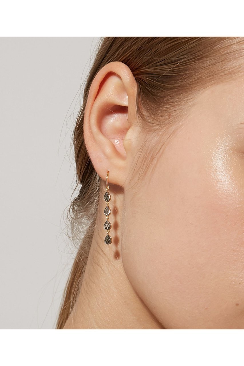 【アルティーダ ウード/ARTIDA OUD】のlotus bud ダイヤモンドティアドロップスシングルピアス 人気、トレンドファッション・服の通販 founy(ファニー) ファッション Fashion レディースファッション Fashion for Women ジュエリー Jewelry ファッションリング Fashion Rings イヤリング・フープ・ドロップタイプ Hoop, Drop & Clip Earrings イヤリング Earrings コーティング Coating, Coated Finish シルバー Silver, Metallic Silver ダイヤモンド Diamond, Brilliant Cut バランス Balance, Style Balance モチーフ Motif, Design Theme おすすめ Recommended / Our Picks other-2|ID: prp329100000035656 ipo3291000000031446524