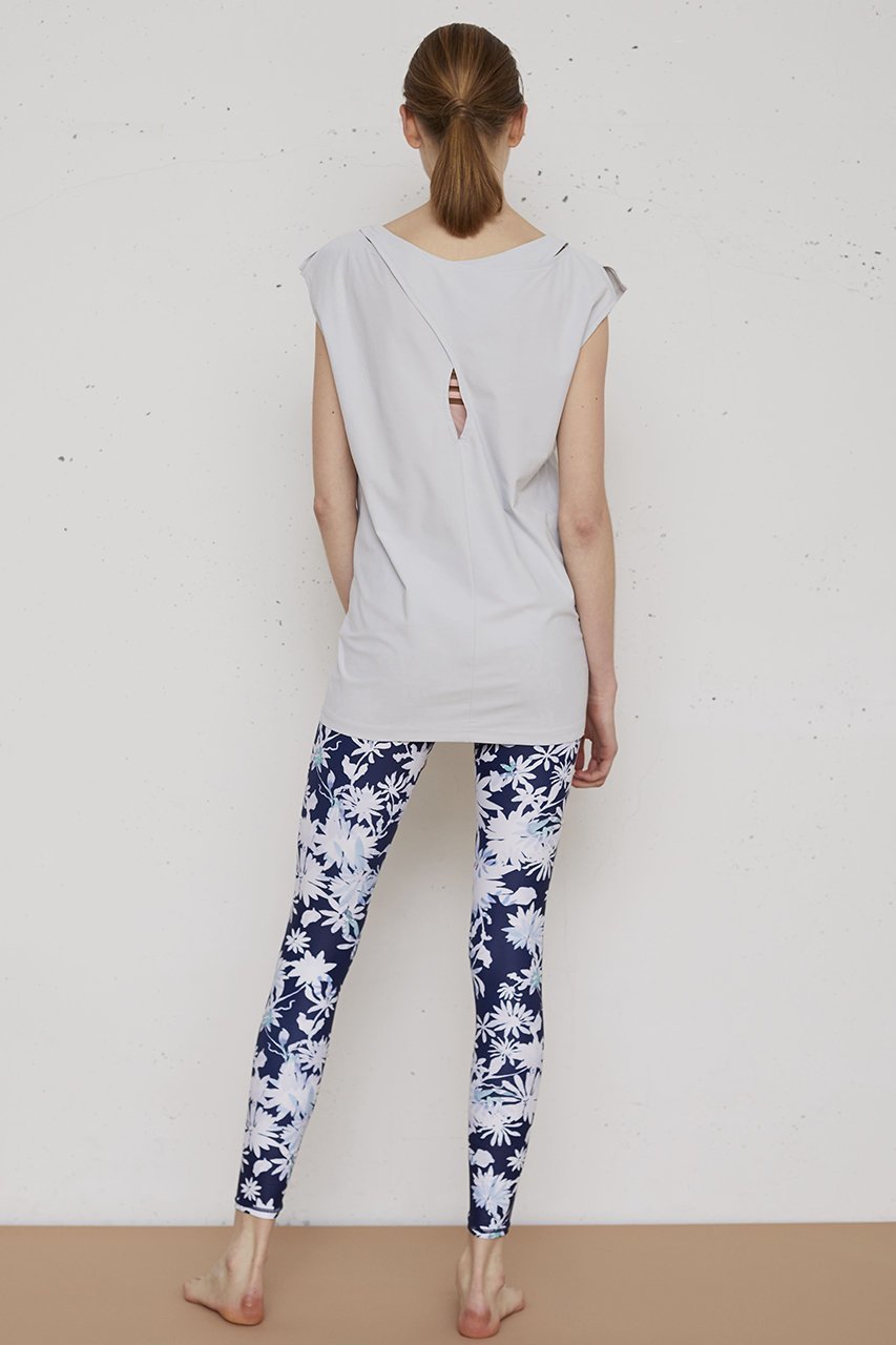 【ジュリエ/Julier】のshine flower printレギンス【水陸両用】 人気、トレンドファッション・服の通販 founy(ファニー) 　ファッション　Fashion　レディースファッション　WOMEN　パンツ　Pants　レギンス　Leggings　ストレッチ　Stretch　スポーツ　Sports　フィット　Fit　フラワー　Flower　プリント　Print　ヨガ　Yoga　ランニング　Running　レギンス　Leggings　定番　Standard　other-7|ID: prp329100000044555 ipo3291000000031436653