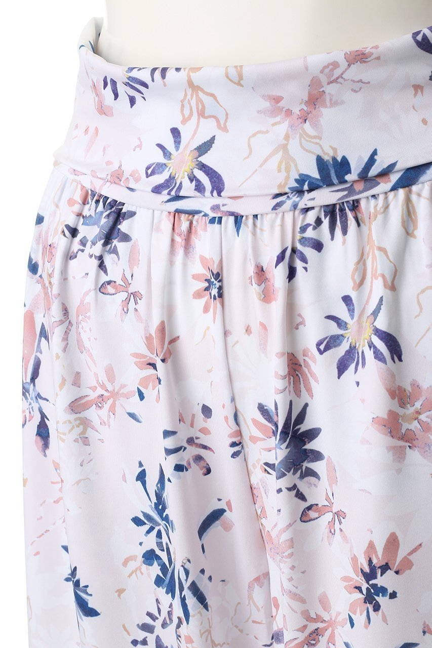 【ジュリエ/Julier】のshine flower printギャザーパンツ 人気、トレンドファッション・服の通販 founy(ファニー) 　ファッション　Fashion　レディースファッション　WOMEN　パンツ　Pants　スポーツウェア　Sportswear　スポーツ パンツ　Sports Pants　ギャザー　Gather　ストレッチ　Stretch　スポーツ　Sports　ファブリック　Fabric　フラワー　Flower　プリント　Print　ヨガ　Yoga　リラックス　Relax　レギンス　Leggings　ワイド　Wide　定番　Standard　other-5|ID: prp329100000044560 ipo3291000000031436621