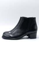 【ルカグロッシ/LucaGrossi】のチャンキーアンクルブーツ 人気、トレンドファッション・服の通販 founy(ファニー) ファッション Fashion レディースファッション Fashion for Women アンクル Ankle-Length Design ショート Short, Short Length シンプル Simple, Minimal フォルム Silhouette, Form エレガント 上品 Elegant |ID:prp329100000047351