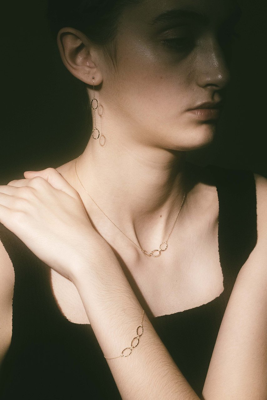 【ルボンボン/les bonbon】のarche chain ピアス 人気、トレンドファッション・服の通販 founy(ファニー) 　ファッション　Fashion　レディースファッション　Fashion for Women　ジュエリー　Jewelry　ファッションリング　Fashion Rings　イヤリング・フープ・ドロップタイプ　Hoop, Drop & Clip Earrings　イヤリング　Earrings　エレガント 上品　Elegant　チェーン　Chain, Chain Strap　フォルム　Silhouette, Form　フープ　Hoop, Hoop Earrings　ロング　Long, Long-Length　other-2|ID: prp329100000048185 ipo3291000000031437451