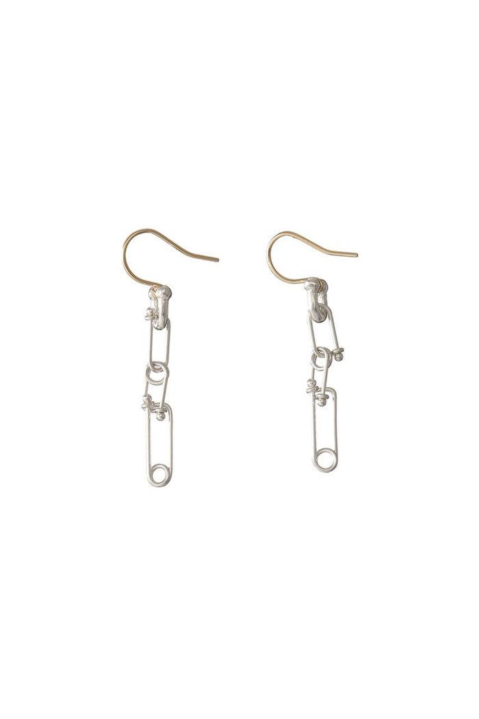 【カオル/KAORU】のBRAID シルバードロップピアス S インテリア・キッズ・メンズ・レディースファッション・服の通販 founy(ファニー) https://founy.com/ ファッション Fashion レディースファッション Fashion for Women ジュエリー Jewelry ファッションリング Fashion Rings イヤリング・フープ・ドロップタイプ Hoop, Drop & Clip Earrings イヤリング Earrings シルバー Silver, Metallic Silver ドロップ Drop Shoulder, Dropped Style モチーフ Motif, Design Theme 手編み Hand-Knitted, Handmade Knit |ID: prp329100000049454 ipo3291000000036092253