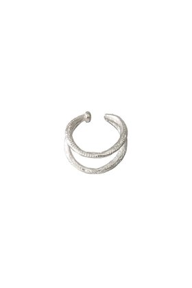 【カオル/KAORU】のEAR CUFF HELIX 2連シルバーイヤーカフ(片耳用) 人気、トレンドファッション・服の通販 founy(ファニー) ファッション Fashion レディースファッション Fashion for Women ジュエリー Jewelry ファッションリング Fashion Rings イヤリング・フープ・ドロップタイプ Hoop, Drop & Clip Earrings イヤリング Earrings イヤーカフ Ear Cuffs シルバー Silver, Metallic Silver シンプル Simple, Minimal フォルム Silhouette, Form ランダム Random, Irregular リュクス Luxury, Elegant, High-End, Chic 片耳 One-Ear, Single Earring |ID:prp329100000049480