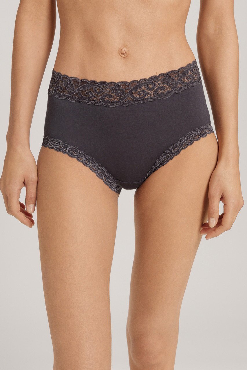 【ハンロ/HANRO】のMOMENTS ショーツ 人気、トレンドファッション・服の通販 founy(ファニー) 　ファッション　Fashion　レディースファッション　Fashion for Women　下着・ランジェリー　Lingerie & Intimates　ショーツ・ランジェリー用ボトムス　Panties / Briefs / Lingerie Bottoms　おすすめ　Recommended / Our Picks　クラシック　Classic, Timeless Style　ショーツ　Shorts, Short Pants　セットアップ　Set-Up, Coordinated Outfit　モダン　Modern, Contemporary　ランジェリー　Lingerie, Intimate Wear　レース　Lace, Lace Fabric　人気　Popular, Best Seller　other-8|ID: prp329100000854898 ipo3291000000035643475