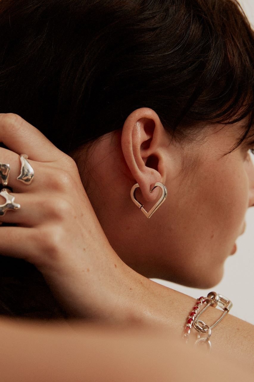 【ノウハウ/KNOWHOW】のHeart イヤーカフ(片耳用) 人気、トレンドファッション・服の通販 founy(ファニー) 　ファッション　Fashion　レディースファッション　Fashion for Women　ジュエリー　Jewelry　ファッションリング　Fashion Rings　イヤリング・フープ・ドロップタイプ　Hoop, Drop & Clip Earrings　ユニセックス　Unisex, Genderless　イヤリング　Earrings　イヤーカフ　Ear Cuffs　ガーリー　Girly, Feminine Style　シルバー　Silver, Metallic Silver　デニム　Denim, Jeans Material　モチーフ　Motif, Design Theme　片耳　One-Ear, Single Earring　other-2|ID: prp329100000900065 ipo3291000000035761353