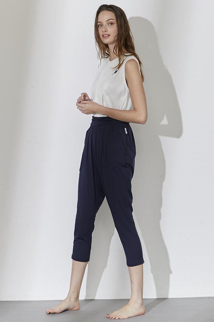 【ジュリエ/Julier】のエコレーヨンベア天ギャザーパンツ 人気、トレンドファッション・服の通販 founy(ファニー) 　ファッション　Fashion　レディースファッション　Fashion for Women　パンツ　Pants & Trousers　スポーツウェア　Functional & Stylish Sportswear　スポーツ パンツ　Workout Pants / Training Shorts / Joggers　おすすめ　Recommended / Our Picks　お家時間・ステイホーム　Stay Home / At Home　なめらか　Smooth, Silky Texture　ギャザー　Gathered, Ruffled　スポーツ　Sports, Activewear　スリット　Slit, Slit Detail　リラックス　Relax, Relaxed Fit　定番　Standard, Basic Item　other-7|ID: prp329100001147643 ipo3291000000035553169