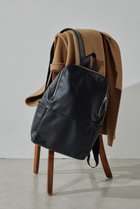 【ガリャルダガランテ/GALLARDAGALANTE】のレザーバックパック 人気、トレンドファッション・服の通販 founy(ファニー) ファッション Fashion レディースファッション Fashion for Women バッグ Bags シンプル Simple, Minimal スマート Smart, Elegant ポケット Pocket, Pocket Detail thumbnail ブラック|ID: prp329100001180970 ipo3291000000036928397