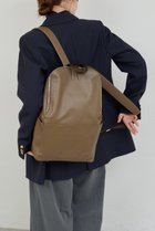 【ガリャルダガランテ/GALLARDAGALANTE】のレザーバックパック 人気、トレンドファッション・服の通販 founy(ファニー) ファッション Fashion レディースファッション Fashion for Women バッグ Bags シンプル Simple, Minimal スマート Smart, Elegant ポケット Pocket, Pocket Detail thumbnail モカ|ID: prp329100001180970 ipo3291000000036928401