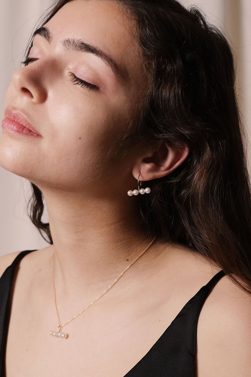 【ナチュラリジュエリ/NATURALI JEWELRY】のK10 カルテットパールピアス 人気、トレンドファッション・服の通販 founy(ファニー) 　ファッション　Fashion　レディースファッション　Fashion for Women　ジュエリー　Jewelry　ファッションリング　Fashion Rings　イヤリング・フープ・ドロップタイプ　Hoop, Drop & Clip Earrings　イヤリング　Earrings　シンプル　Simple, Minimal　パーティ　Party, Party Style　パール　Pearl, Pearl Accent　フープ　Hoop, Hoop Earrings　other-2|ID: prp329100001366107 ipo3291000000035909659
