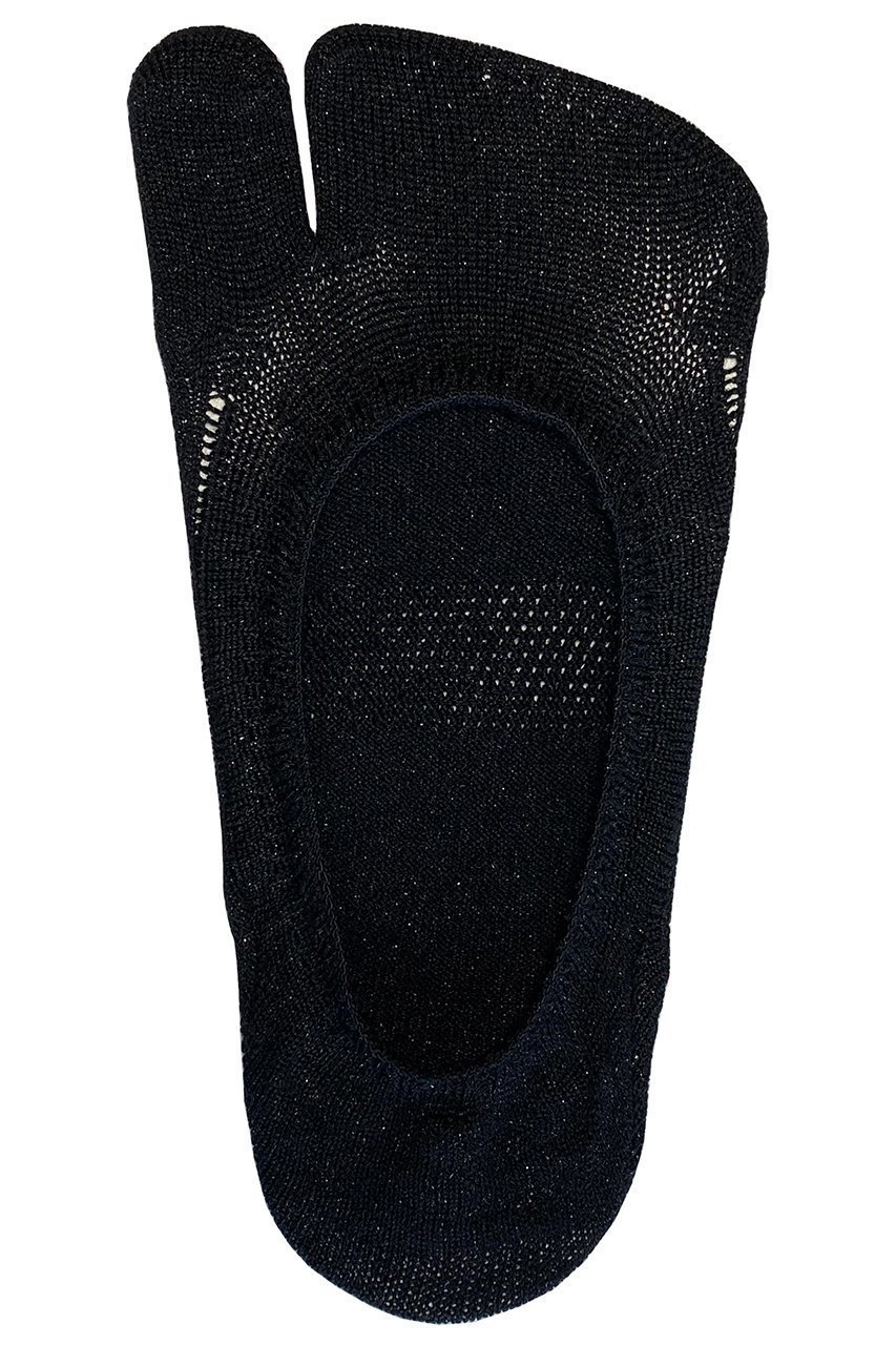 【ダブルアンドエフダブル/w&fw】のシルクラメTABIカバーソックス インテリア・キッズ・メンズ・レディースファッション・服の通販 founy(ファニー) 　ファッション　Fashion　レディースファッション　Fashion for Women　ソックス&靴下　Socks & Hosiery　レッグウェア・ストッキング　Legwear & Hosiery　おすすめ　Recommended / Our Picks　シリコン　Silicone, Silicone Material　シルク　Silk, 100% Silk　ソックス　Socks, Hosiery　フィット　Fit, Slim Fit　メッシュ　Mesh, Net Fabric　エレガント 上品　Elegant　ブラック|ID: prp329100001743289 ipo3291000000032802515