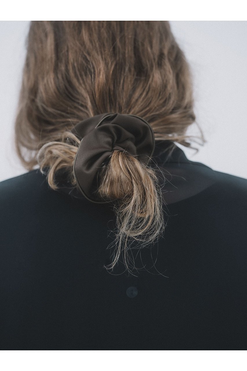 【イリスフォーセブン/IRIS 47】のlily シュシュ 人気、トレンドファッション・服の通販 founy(ファニー) 　ファッション　Fashion　レディースファッション　Fashion for Women　シュシュ&ヘアアクセ/ヘアアレンジ　Scrunchies & Hair Accessories　アクセサリー　Fashion Accessories　シンプル　Simple, Minimal　パイピング　Piping, Trim Design　リボン　Ribbon, Bow　エレガント 上品　Elegant　巾着　Drawstring Bag, Kinchaku　other-2|ID: prp329100001933304 ipo3291000000032844009