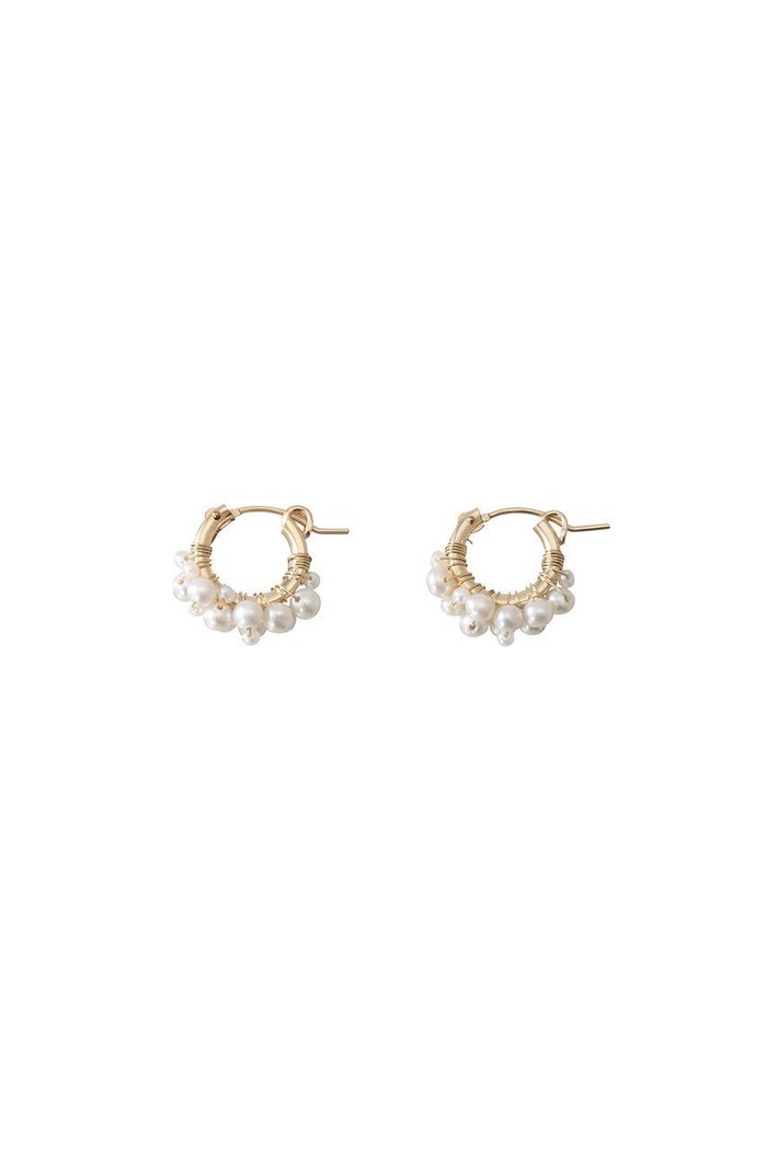 【ナチュラリジュエリ/NATURALI JEWELRY】のパールミスティー巻フープピアス インテリア・キッズ・メンズ・レディースファッション・服の通販 founy(ファニー) https://founy.com/ ファッション Fashion レディースファッション Fashion for Women ジュエリー Jewelry ファッションリング Fashion Rings イヤリング・フープ・ドロップタイプ Hoop, Drop & Clip Earrings イヤリング Earrings シンプル Simple, Minimal パーティ Party, Party Style パール Pearl, Pearl Accent フェミニン Feminine, Girly フープ Hoop, Hoop Earrings 再入荷 Restock / Back in Stock |ID: prp329100001980113 ipo3291000000030802372