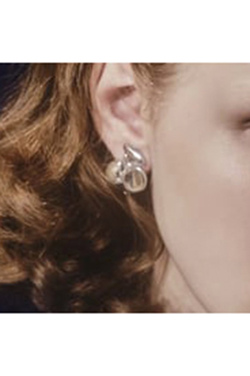 【イリスフォーセブン/IRIS 47】のcherry イヤリング 人気、トレンドファッション・服の通販 founy(ファニー) ファッション Fashion レディースファッション Fashion for Women ジュエリー Jewelry ファッションリング Fashion Rings イヤリング・フープ・ドロップタイプ Hoop, Drop & Clip Earrings イヤリング Earrings シルバー Silver, Metallic Silver シンプル Simple, Minimal チェリー Cherry, Cherry Pattern モチーフ Motif, Design Theme リュクス Luxury, Elegant, High-End, Chic ワンポイント One Point, Statement Accent other-2|ID: prp329100002110960 ipo3291000000035697583