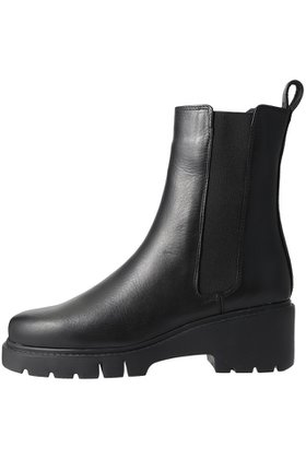 【エスメラルダ/Esmeralda】の【UNISA】レザーサイドゴアブーツ 人気、トレンドファッション・服の通販 founy(ファニー) ファッション Fashion レディースファッション Fashion for Women ショート Short, Short Length シンプル Simple, Minimal 定番 Standard, Basic Item |ID:prp329100002148096