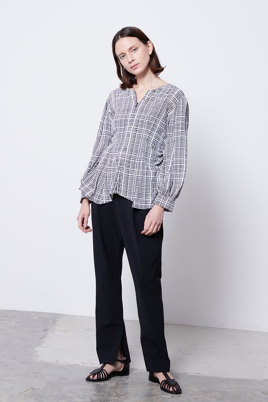 【スタニングルアー/STUNNING LURE】のハイブリットスリムパンツ 人気、トレンドファッション・服の通販 founy(ファニー) 　ファッション　Fashion　レディースファッション　Fashion for Women　パンツ　Pants & Trousers　シンプル　Simple, Minimal　スラックス　Slacks, Dress Pants　スリット　Slit, Slit Detail　ベーシック　Basic, Essential　ボンディング　Bonding, Bonded Fabric　メンズ　Men's, Menswear　other-8|ID: prp329100002211038 ipo3291000000032831049