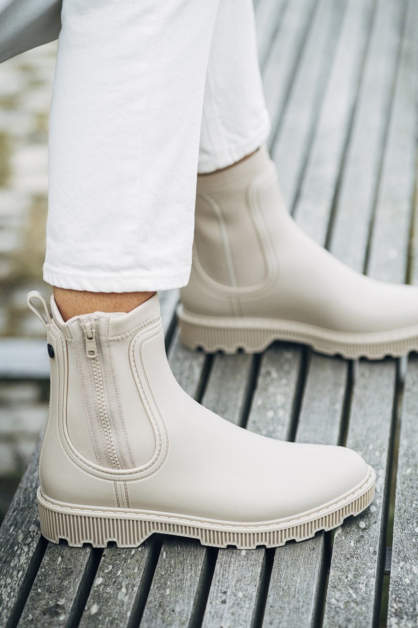 【エスメラルダ/Esmeralda】の【igor】サイドジップレインブーツ 人気、トレンドファッション・服の通販 founy(ファニー) ファッション Fashion レディースファッション Fashion for Women おすすめ Recommended / Our Picks コレクション Collection, Seasonal Line サイドジップ Side Zip, Side Zipper シューズ Shoes, Footwear シンプル Simple, Minimal スタイリッシュ Stylish, Fashionable フォルム Silhouette, Form ライニング Inner Lining, Inner Fabric, Lined other-3|ID: prp329100002348140 ipo3291000000036081666