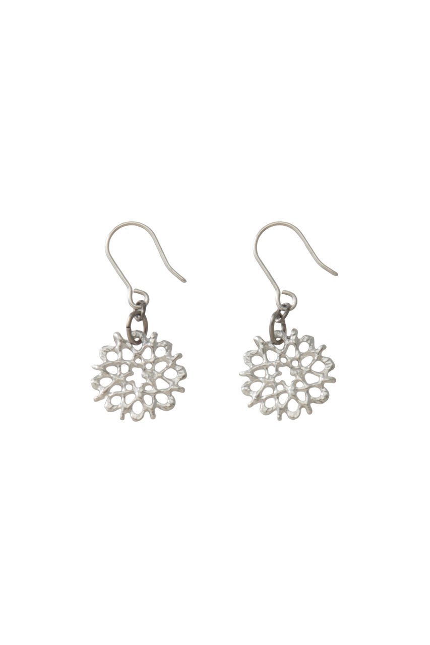 【カオル/KAORU】のLACE FLOWER シルバー ピアス インテリア・キッズ・メンズ・レディースファッション・服の通販 founy(ファニー) 　ファッション　Fashion　レディースファッション　Fashion for Women　ジュエリー　Jewelry　ファッションリング　Fashion Rings　イヤリング・フープ・ドロップタイプ　Hoop, Drop & Clip Earrings　イヤリング　Earrings　エレガント 上品　Elegant　シルバー　Silver, Metallic Silver　レース　Lace, Lace Fabric　透かし　Cut-Out, Lacework　シルバー|ID: prp329100002389603 ipo3291000000035786110