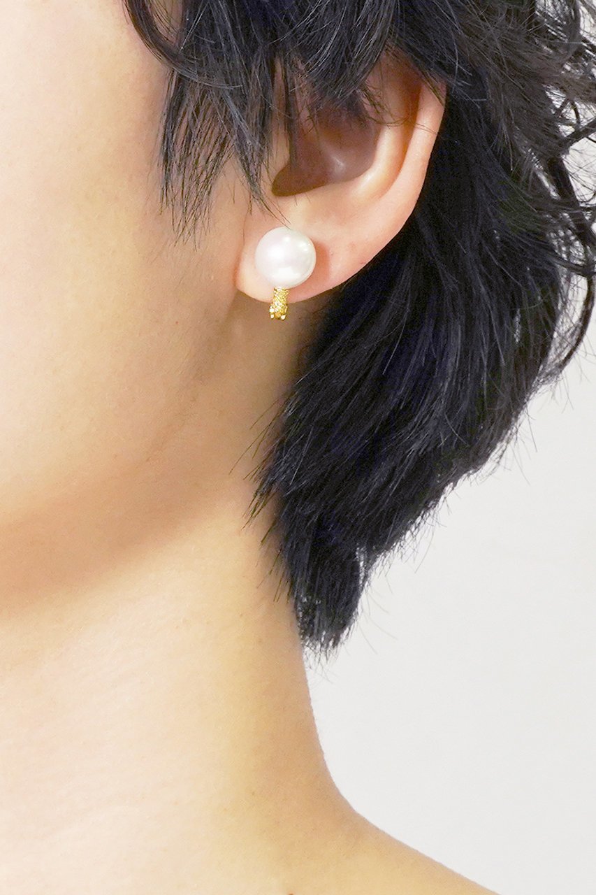【アヤミ ジュエリー/AYAMI jewelry】のShell Pearl イヤリング 人気、トレンドファッション・服の通販 founy(ファニー) 　ファッション　Fashion　レディースファッション　Fashion for Women　ジュエリー　Jewelry　ファッションリング　Fashion Rings　イヤリング・フープ・ドロップタイプ　Hoop, Drop & Clip Earrings　イヤリング　Earrings　シンプル　Simple, Minimal　スマート　Smart, Elegant　テクスチャー　Texture, Textured Fabric　パール　Pearl, Pearl Accent　ビジネス 仕事 通勤　Business / Work / Commuting　other-4|ID: prp329100002401193 ipo3291000000036142137