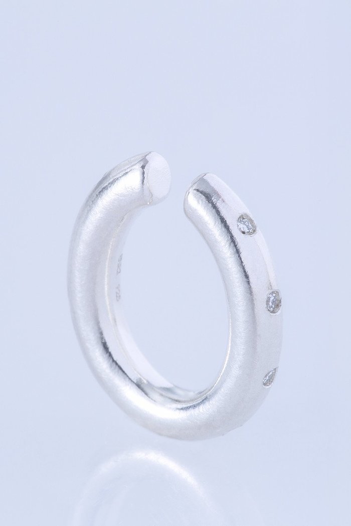 【エネイ/ENEY】のANTWERP ダイヤモンド イヤーカフ(片耳用) インテリア・キッズ・メンズ・レディースファッション・服の通販 founy(ファニー) https://founy.com/ ファッション Fashion レディースファッション Fashion for Women ジュエリー Jewelry ファッションリング Fashion Rings イヤリング・フープ・ドロップタイプ Hoop, Drop & Clip Earrings イヤリング Earrings イヤーカフ Ear Cuffs コレクション Collection, Seasonal Line ダイヤモンド Diamond, Brilliant Cut チェーン Chain, Chain Strap ベーシック Basic, Essential 片耳 One-Ear, Single Earring |ID: prp329100002489775 ipo3291000000035611276