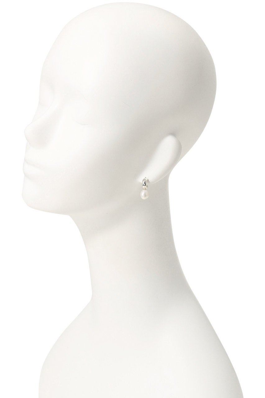 【プラウ/PLOW】のSUNNY C PEARL ピアス 人気、トレンドファッション・服の通販 founy(ファニー) ファッション Fashion レディースファッション Fashion for Women ジュエリー Jewelry ファッションリング Fashion Rings イヤリング・フープ・ドロップタイプ Hoop, Drop & Clip Earrings イヤリング Earrings シルバー Silver, Metallic Silver シンプル Simple, Minimal ジュエリー Jewelry, Accessories パーティ Party, Party Style パール Pearl, Pearl Accent フープ Hoop, Hoop Earrings エレガント 上品 Elegant other-3|ID: prp329100002496194 ipo3291000000035657010