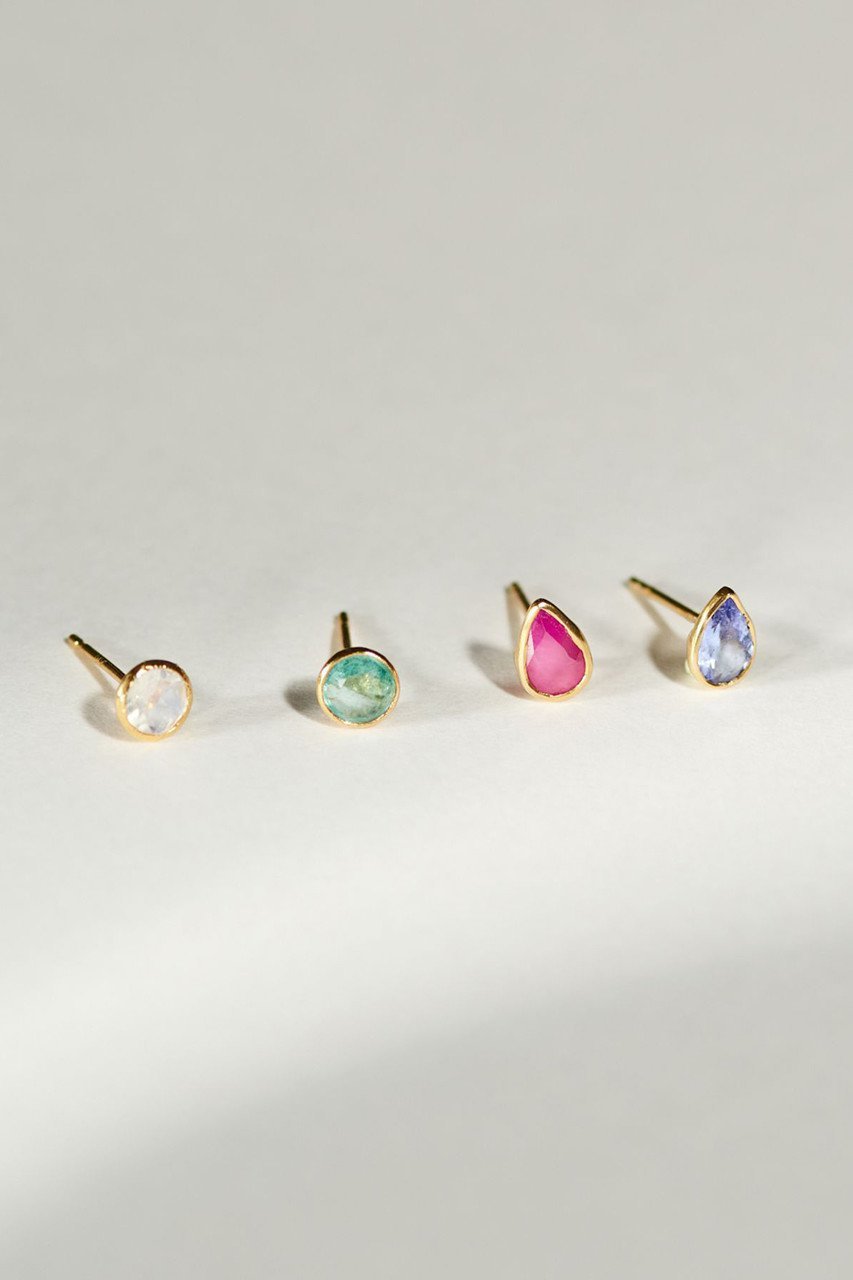【アルティーダ ウード/ARTIDA OUD】の[eden] K10 ラウンド レインボームーンストーン スタッド シングル ピアス 人気、トレンドファッション・服の通販 founy(ファニー) 　ファッション　Fashion　レディースファッション　Fashion for Women　ジュエリー　Jewelry　ファッションリング　Fashion Rings　イヤリング・フープ・ドロップタイプ　Hoop, Drop & Clip Earrings　イヤリング　Earrings　シンプル　Simple, Minimal　ストーン　Stone, Gem-Like　ラウンド　Round, Round Neck　other-5|ID: prp329100002496233 ipo3291000000031394046