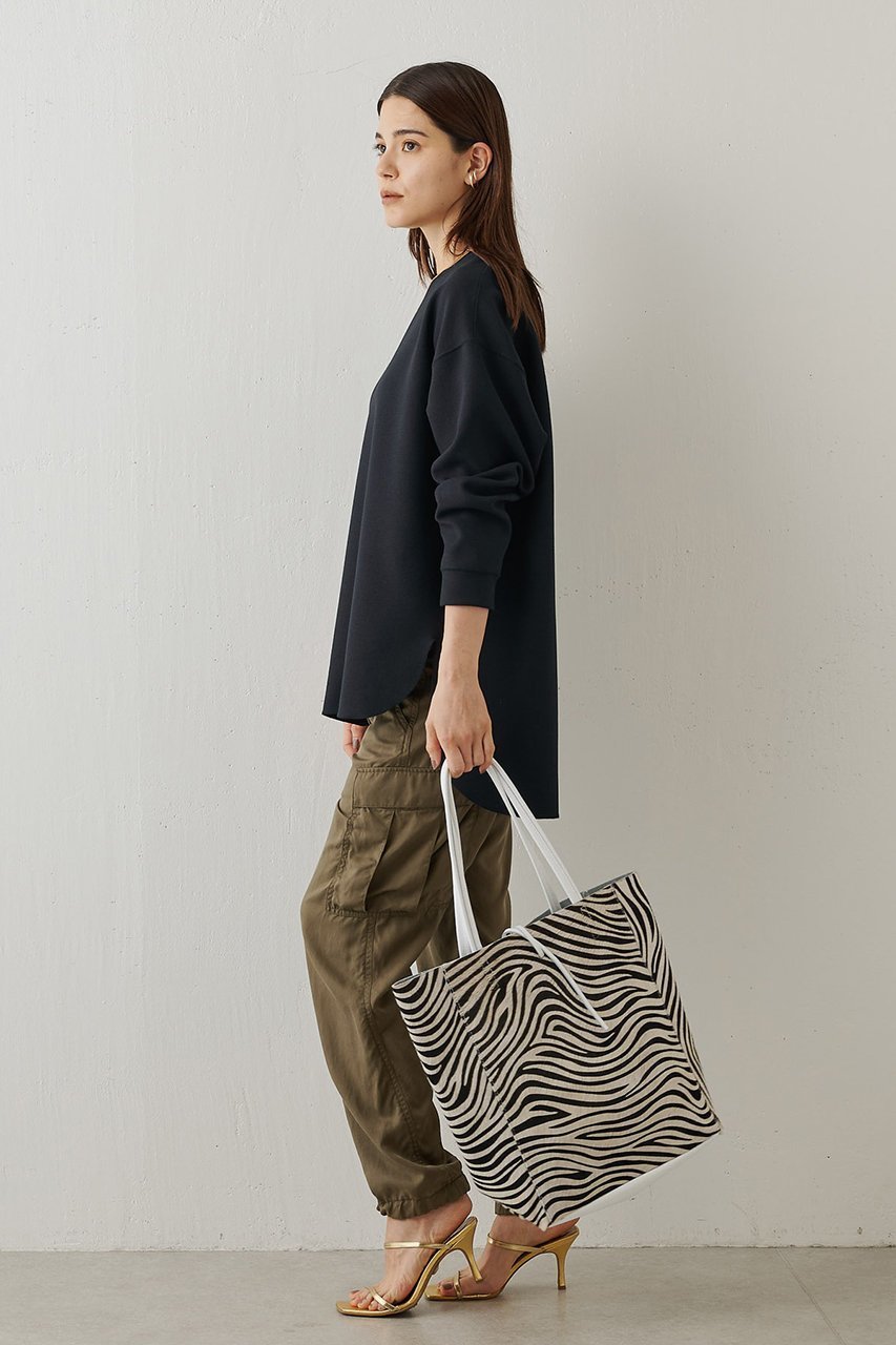 【ウィムガゼット/Whim Gazette】のVガゼットプルオーバー 人気、トレンドファッション・服の通販 founy(ファニー) 　ファッション　Fashion　レディースファッション　Fashion for Women　トップス・カットソー　Cut & Sew Tops　ニット　Knit Tops & Sweaters　カジュアルプルオーバー・ニットトップス　Pullovers & Knit Tops / Casual Pullovers　アクセサリー　Fashion Accessories　コンパクト　Compact, Small Size　ジョーゼット　Georgette, Semi-Sheer Fabric　トレンド　Trend, Trending Now　フォルム　Silhouette, Form　エレガント 上品　Elegant　other-7|ID: prp329100002579385 ipo3291000000035830195