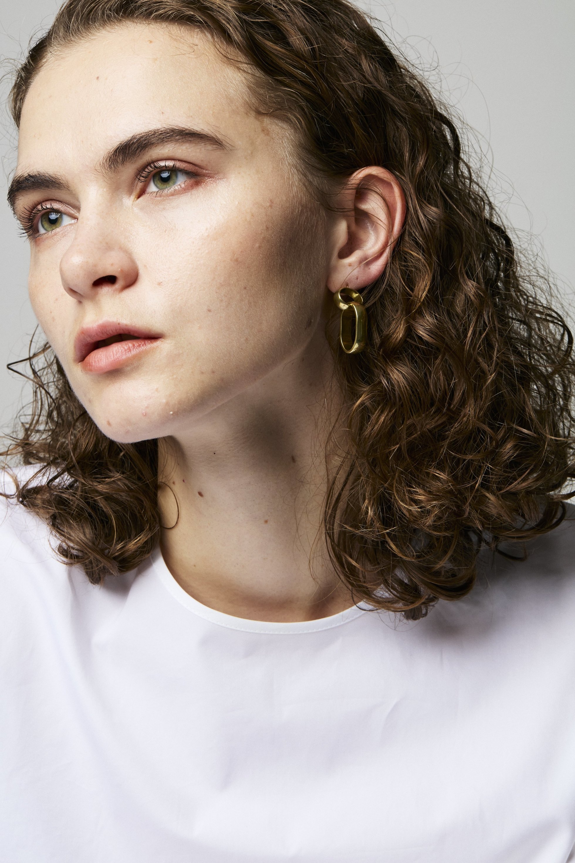 【ローラロンバルディ/LAURA LOMBARDI】のELENA EARRINGS ピアス 人気、トレンドファッション・服の通販 founy(ファニー) 　ファッション　Fashion　レディースファッション　WOMEN　ジュエリー　Jewelry　リング　Rings　イヤリング　Earrings　おすすめ　Recommend　イヤリング　Earrings　オーバル　Oval　シンプル　Simple　セットアップ　Set Up　フープ　Hoop　エレガント 上品　Elegant　other-5|ID: prp329100002593201 ipo3291000000031388624