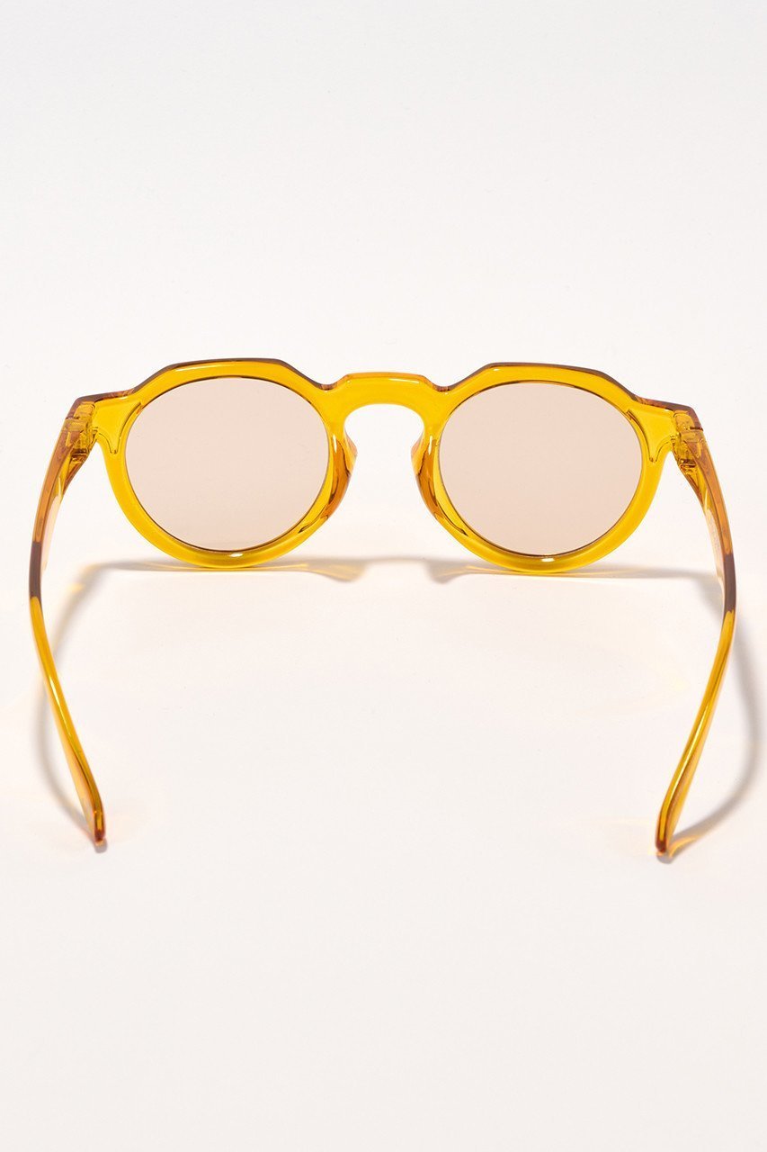 【ジュガードフォーティーン/Jugaad14】のHORIZON CLEAR yellow サングラス 人気、トレンドファッション・服の通販 founy(ファニー) 　ファッション　Fashion　レディースファッション　Fashion for Women　サングラス&メガネ　Sunglasses & Eyewear　クラシック　Classic, Timeless Style　軽量　Lightweight, Ultra Light　サングラス　Sunglasses, Shades　シンプル　Simple, Minimal　バランス　Balance, Style Balance　フィット　Fit, Slim Fit　フランス　France, French　フレーム　Frame, Outline　ベーシック　Basic, Essential　モダン　Modern, Contemporary　ユニセックス　Unisex, Genderless　おすすめ　Recommended / Our Picks　ゴルフ　Golf　other-6|ID: prp329100002608480 ipo3291000000032769350