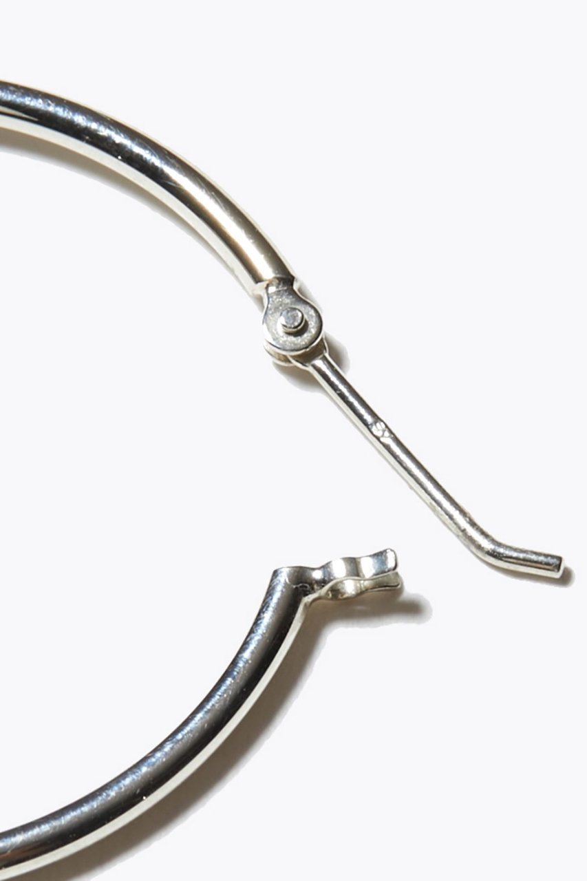 【アルティーダ ウード/ARTIDA OUD】のbone オーガニック thin middle シルバーフープピアス 人気、トレンドファッション・服の通販 founy(ファニー) 　ファッション　Fashion　レディースファッション　Fashion for Women　ジュエリー　Jewelry　ファッションリング　Fashion Rings　イヤリング・フープ・ドロップタイプ　Hoop, Drop & Clip Earrings　イヤリング　Earrings　オーガニック　Organic Cotton　チャーム　Charm, Pendant　フォルム　Silhouette, Form　フープ　Hoop, Hoop Earrings　モチーフ　Motif, Design Theme　other-5|ID: prp329100002664623 ipo3291000000035945307