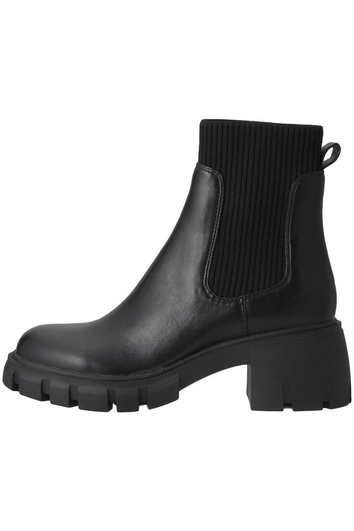 【スティーブマデン/STEVE MADDEN】のHUTCH サイドゴアブーツ インテリア・キッズ・メンズ・レディースファッション・服の通販 founy(ファニー) https://founy.com/ ファッション Fashion レディースファッション Fashion for Women ショート Short, Short Length シンプル Simple, Minimal A/W・秋冬 Autumn/Winter |ID: prp329100002684909 ipo3291000000036179766