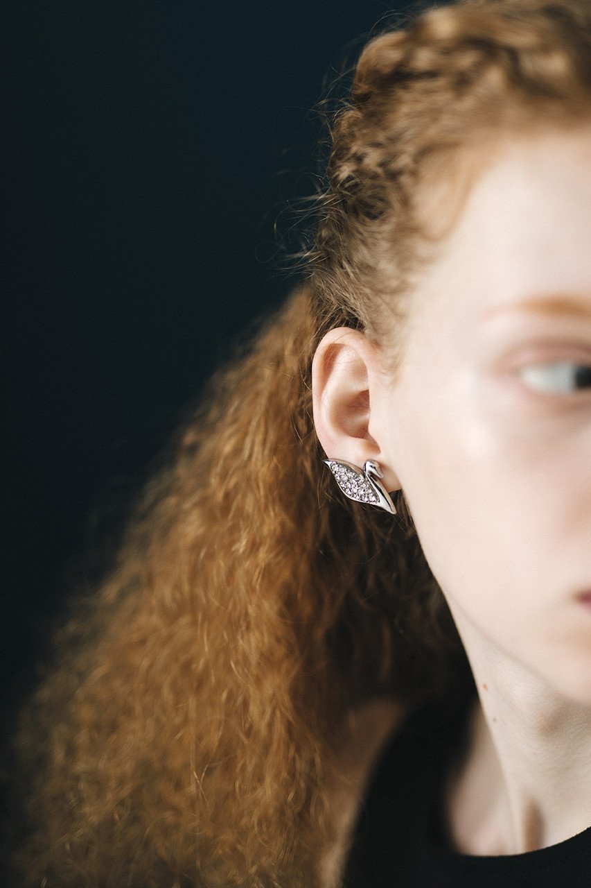 【イリスフォーセブン/IRIS 47】のswan イヤリング 人気、トレンドファッション・服の通販 founy(ファニー) 　ファッション　Fashion　レディースファッション　Fashion for Women　ジュエリー　Jewelry　ファッションリング　Fashion Rings　イヤリング・フープ・ドロップタイプ　Hoop, Drop & Clip Earrings　おすすめ　Recommended / Our Picks　イヤリング　Earrings　エレガント 上品　Elegant　オケージョン　Occasion Wear　ハーフ　Half, Half-Length　バランス　Balance, Style Balance　フォルム　Silhouette, Form　モチーフ　Motif, Design Theme　other-5|ID: prp329100002713660 ipo3291000000035908648