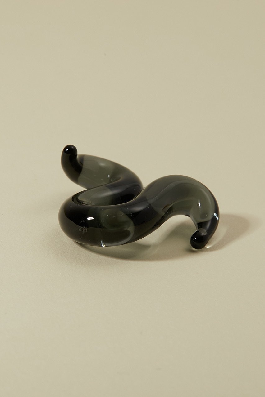 【アドリン ヒュー/Adlin Hue】のCisera Glass Ear cuff 人気、トレンドファッション・服の通販 founy(ファニー) 　ファッション　Fashion　レディースファッション　Fashion for Women　ジュエリー　Jewelry　ファッションリング　Fashion Rings　イヤリング・フープ・ドロップタイプ　Hoop, Drop & Clip Earrings　イヤリング　Earrings　ガラス　Glass, Glassware　フィット　Fit, Slim Fit　フォルム　Silhouette, Form　other-2|ID: prp329100002797533 ipo3291000000035760784