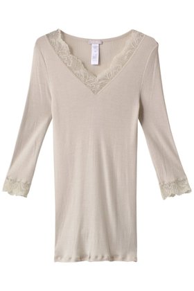 【ハンロ/HANRO】 22AW WOOLEN LACE七分袖人気、トレンドファッション・服の通販 founy(ファニー) ファッション Fashion レディースファッション Fashion for Women 下着・ランジェリー Lingerie & Intimates その他ランジェリー・インナーアイテム Other Lingerie / Intimates 2022年 2022 2022-2023秋冬・A/W Autumn/Winter 2022–23 AW22–23 おすすめ Recommended / Our Picks インナー Innerwear シルク Silk, 100% Silk セットアップ Set-Up, Coordinated Outfit フィット Fit, Slim Fit ランジェリー Lingerie, Intimate Wear レース Lace, Lace Fabric A/W・秋冬 Autumn/Winter |ID:prp329100002818041