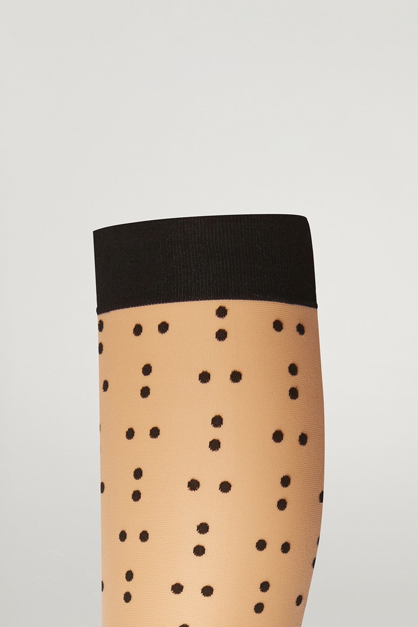 【ウォルフォード/Wolford】の34400 Dots Knee-Highs 人気、トレンドファッション・服の通販 founy(ファニー) 　ファッション　Fashion　レディースファッション　WOMEN　タイツ　Tights　レッグウェア　Legwear　ストッキング　Stockings　ソックス　Socks　タイツ　Tights　ドット　Dot　other-2|ID: prp329100002840414 ipo3291000000031408739