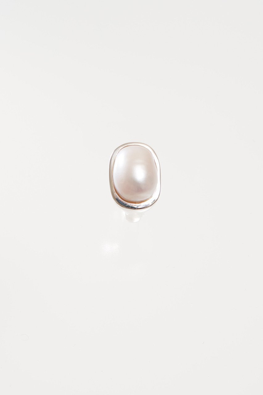 【プラウ/PLOW】のPearl イヤーカフ(片耳用) 人気、トレンドファッション・服の通販 founy(ファニー) 　ファッション　Fashion　レディースファッション　Fashion for Women　ジュエリー　Jewelry　ファッションリング　Fashion Rings　イヤリング・フープ・ドロップタイプ　Hoop, Drop & Clip Earrings　とろみ　Fluid, Flowy Fabric　アンティーク　Antique-Inspired　イヤリング　Earrings　イヤーカフ　Ear Cuffs　エレガント 上品　Elegant　ジュエリー　Jewelry, Accessories　パール　Pearl, Pearl Accent　フォーマル　Formal, Dressy　モダン　Modern, Contemporary　片耳　One-Ear, Single Earring　other-4|ID: prp329100002989298 ipo3291000000035611641