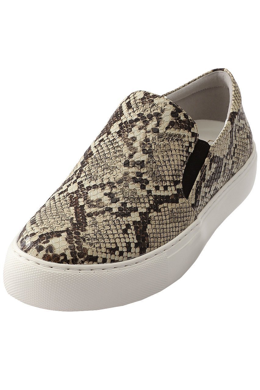 【ダニエラ アンド ジェマ/Daniella & GEMMA】の【レイン対応】クロコ型押しスリッポン インテリア・キッズ・メンズ・レディースファッション・服の通販 founy(ファニー) 　ファッション　Fashion　レディースファッション　Fashion for Women　クロコ　Crocodile, Croc Embossed　スニーカー　Sneakers, Trainers　スリッポン　Slip-On, Loafer　フィット　Fit, Slim Fit　フラット　Flat, Flat Shoes　レイン　Rain, Rainproof　軽量　Lightweight, Ultra Light　パイソン柄|ID: prp329100002993488 ipo3291000000035662987