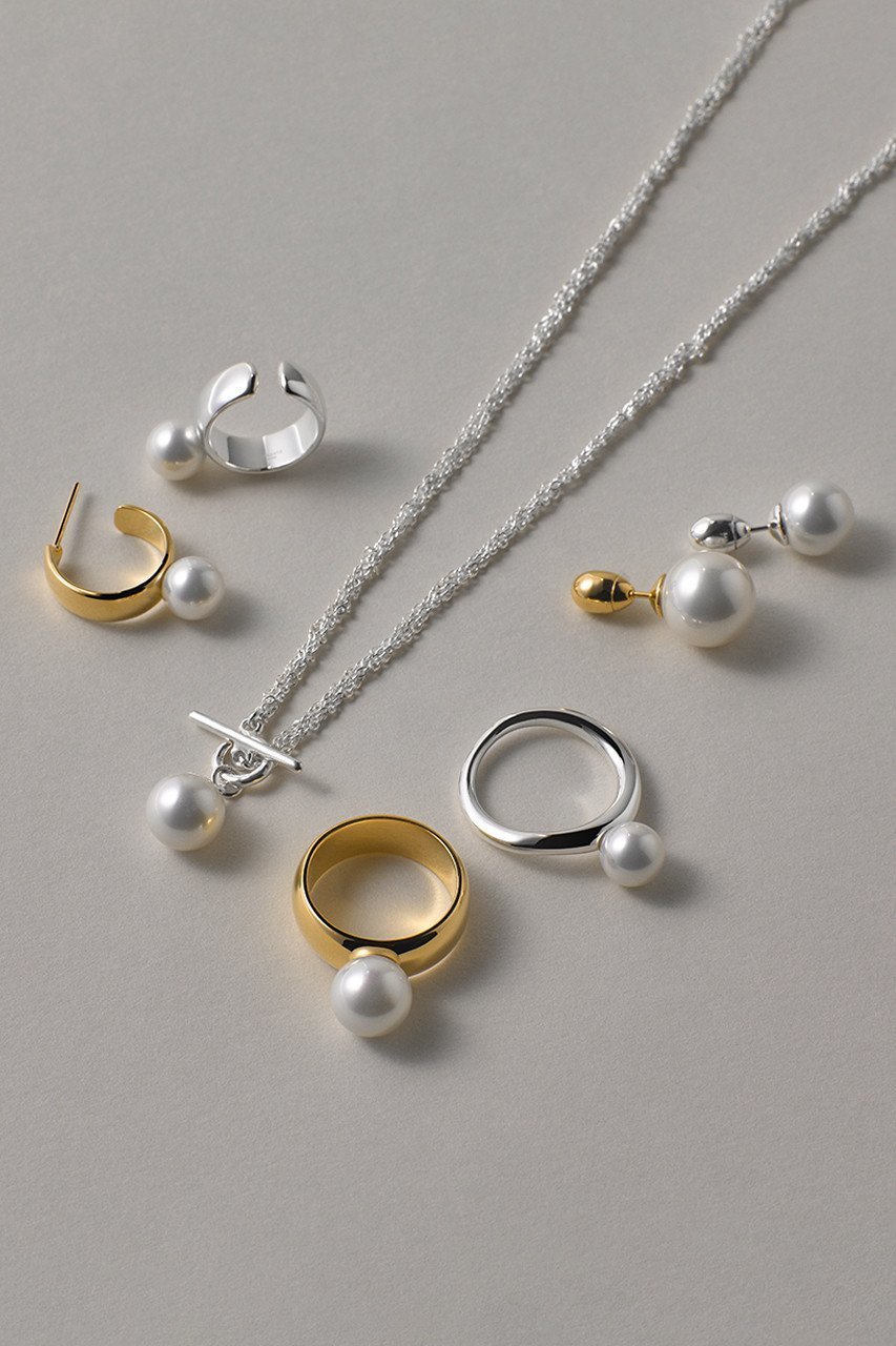 【サラース/SARARTH】のFAKE PEARL ゴールドスタッズピアス M 人気、トレンドファッション・服の通販 founy(ファニー) ファッション Fashion レディースファッション Fashion for Women ジュエリー Jewelry ファッションリング Fashion Rings イヤリング・フープ・ドロップタイプ Hoop, Drop & Clip Earrings イヤリング Earrings ガラス Glass, Glassware パール Pearl, Pearl Accent other-5|ID: prp329100003004014 ipo3291000000035968533