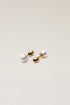 【サラース/SARARTH】のFAKE PEARL ゴールドスタッズピアス S ゴールド|ID: prp329100003004016 ipo3291000000035968537