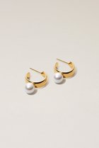【サラース/SARARTH】のFAKE PEARL ゴールドフープピアス 人気、トレンドファッション・服の通販 founy(ファニー) ファッション Fashion レディースファッション Fashion for Women ジュエリー Jewelry ファッションリング Fashion Rings イヤリング・フープ・ドロップタイプ Hoop, Drop & Clip Earrings イヤリング Earrings ガラス Glass, Glassware コレクション Collection, Seasonal Line パール Pearl, Pearl Accent thumbnail ゴールド|ID: prp329100003004018 ipo3291000000036189830