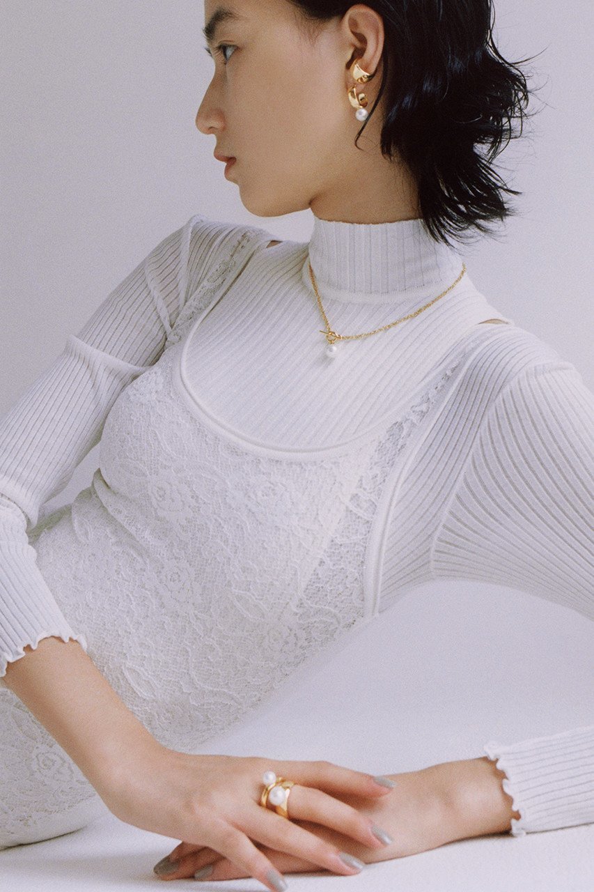 【サラース/SARARTH】のFAKE PEARL ゴールドフープピアス 人気、トレンドファッション・服の通販 founy(ファニー) 　ファッション　Fashion　レディースファッション　Fashion for Women　ジュエリー　Jewelry　ファッションリング　Fashion Rings　イヤリング・フープ・ドロップタイプ　Hoop, Drop & Clip Earrings　イヤリング　Earrings　ガラス　Glass, Glassware　コレクション　Collection, Seasonal Line　パール　Pearl, Pearl Accent　other-2|ID: prp329100003004018 ipo3291000000036189831