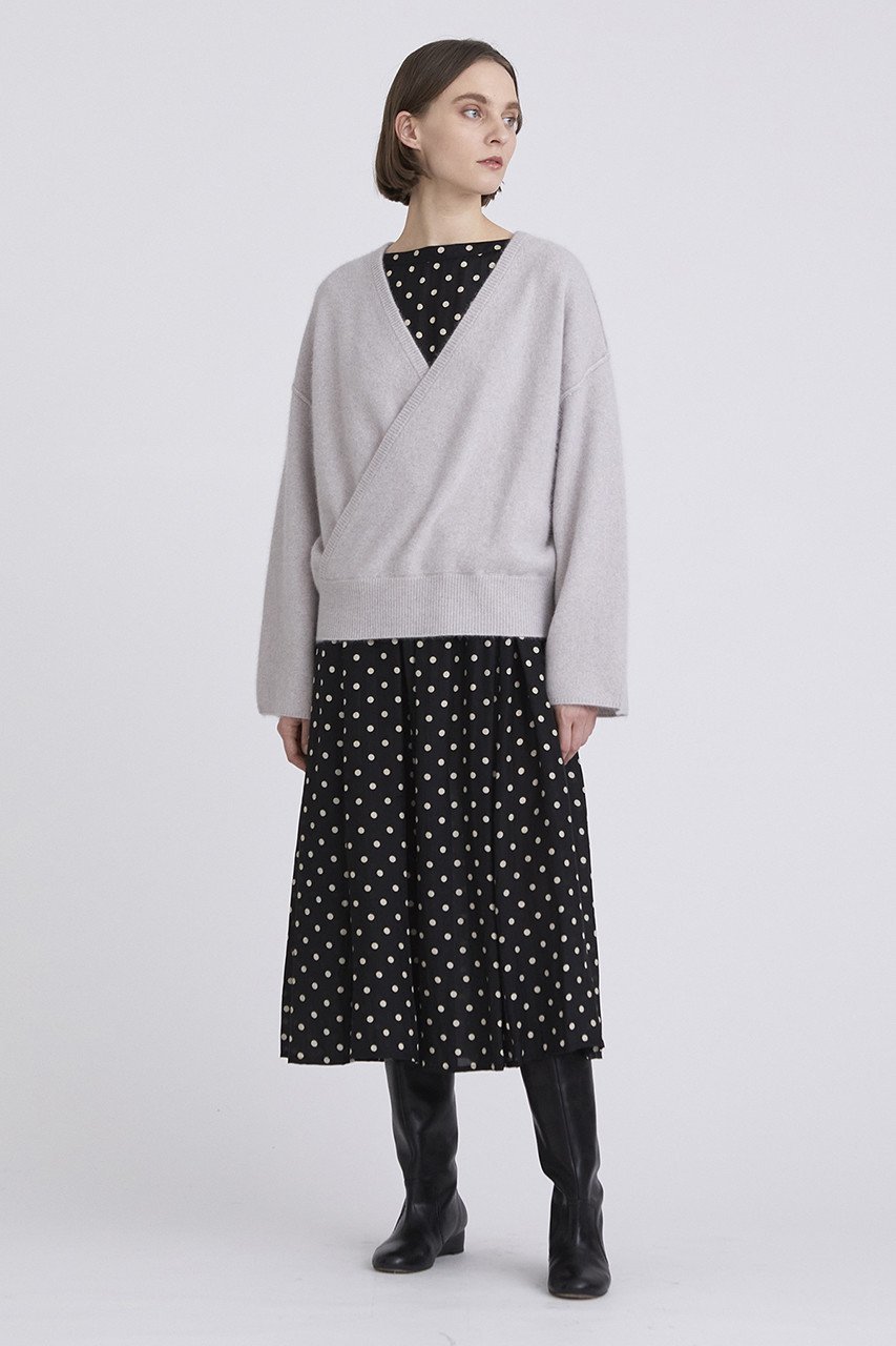 【ハウス オブ ロータス/HOUSE OF LOTUS】のシルクハブタエドットワンピース 人気、トレンドファッション・服の通販 founy(ファニー) 　ファッション　Fashion　レディースファッション　Fashion for Women　ワンピース　Dresses　チュニック　Tunic Tops & Dresses　おすすめ　Recommended / Our Picks　エレガント 上品　Elegant　カーディガン　Cardigan, Knitwear　ギャザー　Gathered, Ruffled　シルク　Silk, 100% Silk　シンプル　Simple, Minimal　チュニック　Tunic, Long Top　ドット　Polka Dot, Dot Pattern　フレア　Flare, Flared　プリント　Print, Printed Pattern　モノトーン　Monotone, Black and White　リュクス　Luxury, Elegant, High-End, Chic　other-6|ID: prp329100003033624 ipo3291000000032903253