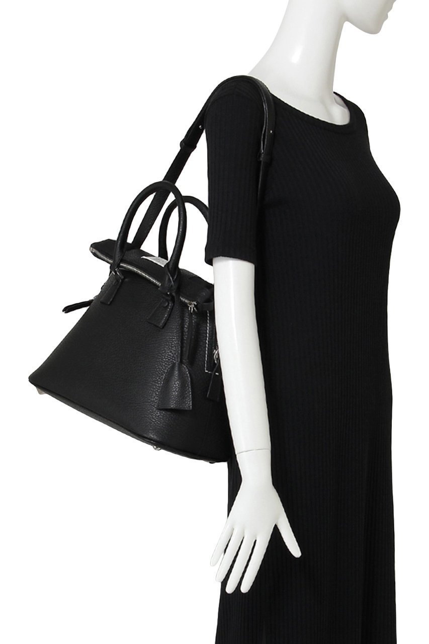 【メゾン マルジェラ/MAISON MARGIELA】の【UNISEX】5AC クラシック ミディアム 人気、トレンドファッション・服の通販 founy(ファニー) 　ファッション　Fashion　レディースファッション　Fashion for Women　ユニセックス　Unisex, Genderless　クラシック　Classic, Timeless Style　フォルム　Silhouette, Form　フラップ　Flap, Flap Pocket　ポケット　Pocket, Pocket Detail　人気　Popular, Best Seller　other-2|ID: prp329100003088106 ipo3291000000032793331