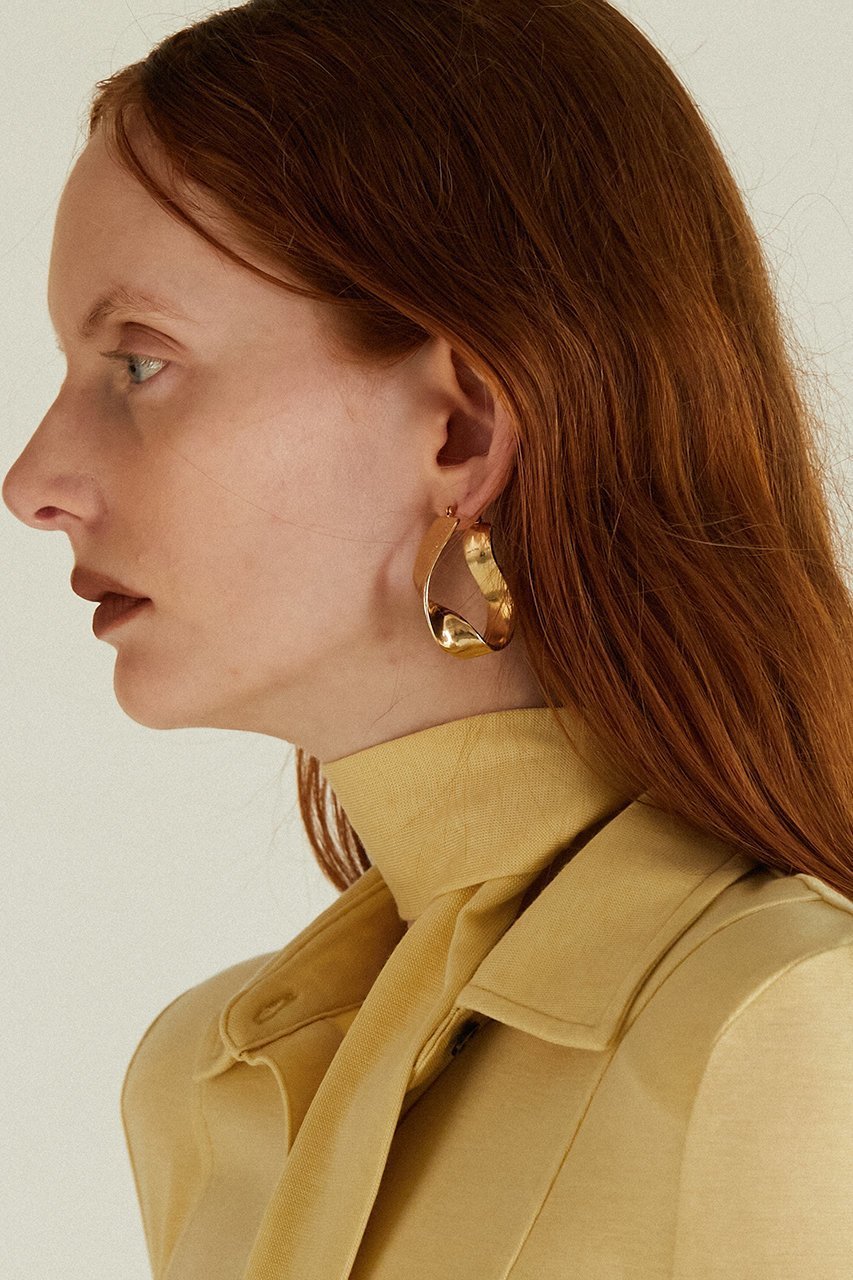 【プランク プロジェクト/PRANK PROJECT】の24金プレーティングロゴプレートツイストピアス / 24K Coated Logo Plate Twisted Earrings 人気、トレンドファッション・服の通販 founy(ファニー) 　ファッション　Fashion　レディースファッション　Fashion for Women　アウター　Coat / Outerwear Collection　コート・ロングコート・ピーコート　Long Coats, Peacoats & More　ジュエリー　Jewelry　ファッションリング　Fashion Rings　イヤリング・フープ・ドロップタイプ　Hoop, Drop & Clip Earrings　イヤリング　Earrings　シンプル　Simple, Minimal　フープ　Hoop, Hoop Earrings　エレガント 上品　Elegant　other-8|ID: prp329100003135175 ipo3291000000035621307