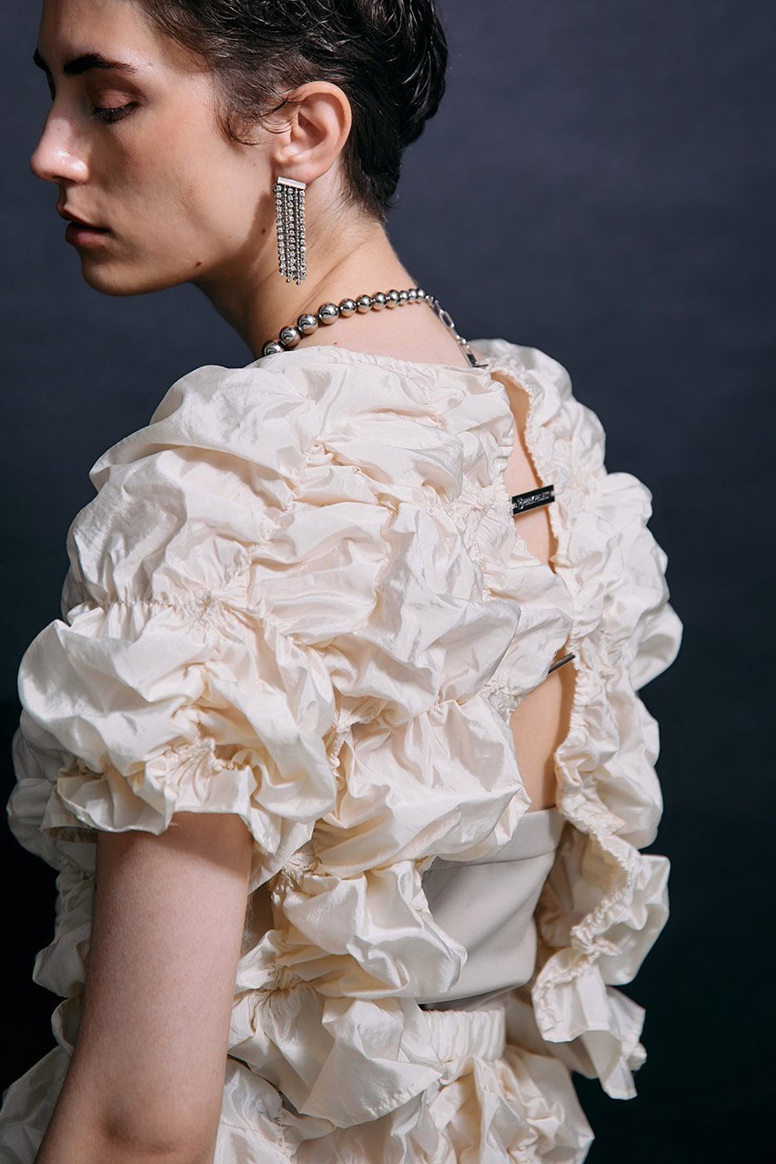 【プランク プロジェクト/PRANK PROJECT】のしぼりプリーツ2WAYトップ / Wrung Pleats Two-way Top インテリア・キッズ・メンズ・レディースファッション・服の通販 founy(ファニー) ファッション Fashion レディースファッション Fashion for Women トップス・カットソー Cut & Sew Tops シャツ・ブラウス・オフィスカジュアル Elegant Blouses & Button-Ups カーディガン Cardigan, Knitwear シャーリング Shirring, Ruched ショート Short, Short Length シルク Silk, 100% Silk シンプル Simple, Minimal ストレッチ Stretch, Stretchy Fabric スリーブ Sleeve, Long Sleeve / Short Sleeve セットアップ Set-Up, Coordinated Outfit プリーツ Pleats, Pleated 帽子 Hat, Headwear WHT(ホワイト)|ID: prp329100003135236 ipo3291000000032939993